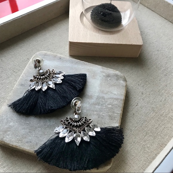 Tassel Earrings Bohemian Fan Shape Black Statement - Picture 3 of 5